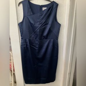 Women’s sheath dress.
